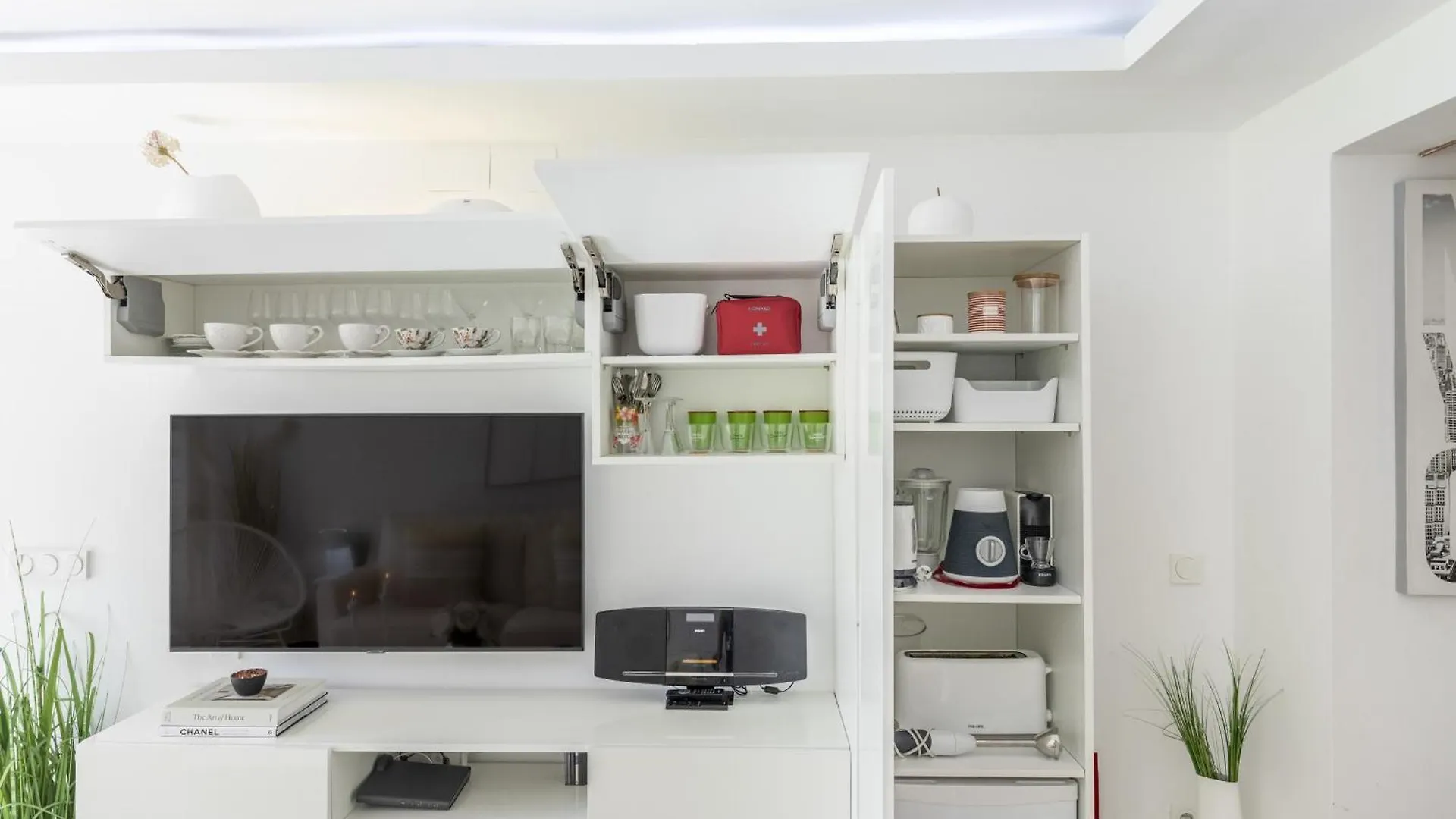 Apartment White Summer In Benalmadena Spain